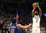 开运体育app下载地址-火箭逆转战胜凯尔特人，止住连败