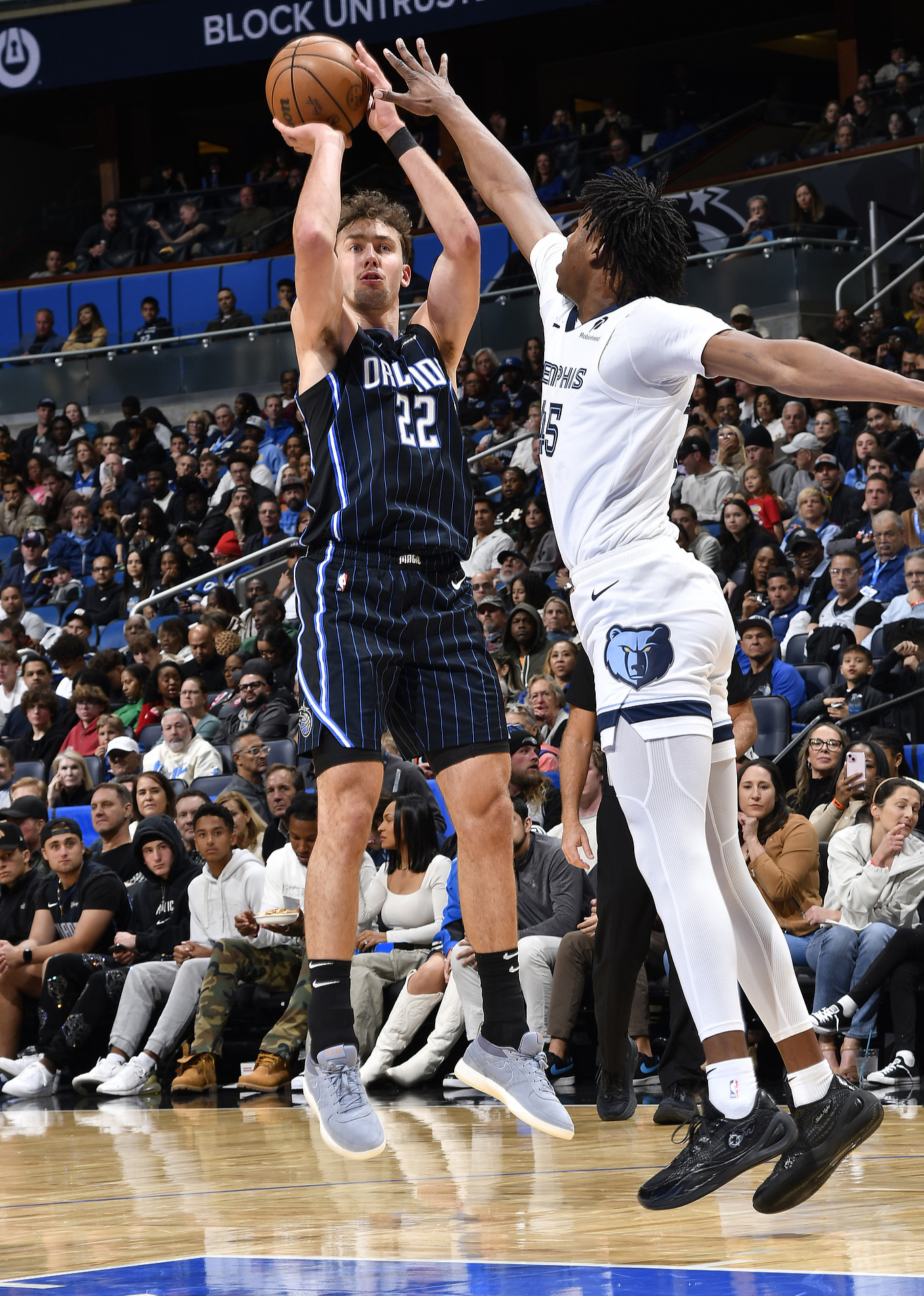 灰熊横扫开拓者取得三连胜