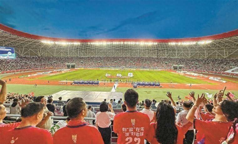 红火足球联赛吸引世界球员加盟,实力堪称一绝的简单介绍 红火足球联赛吸引世界球员加盟,实力堪称一绝的简单介绍