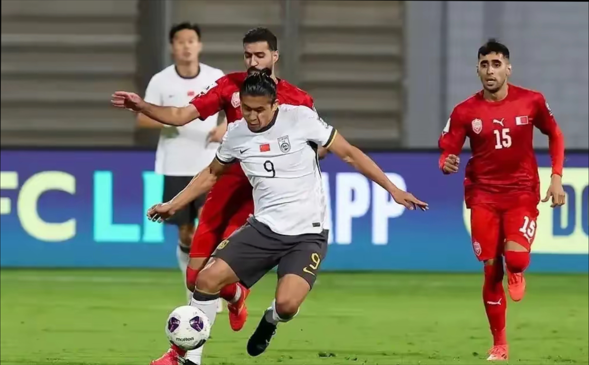 比赛迎来进球大战,双方高强进攻不断激发的简单介绍 比赛迎来进球大战,双方高强进攻不断激发的简单介绍